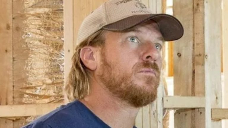 Download the Fixer Upper Season 1 series from Mediafire